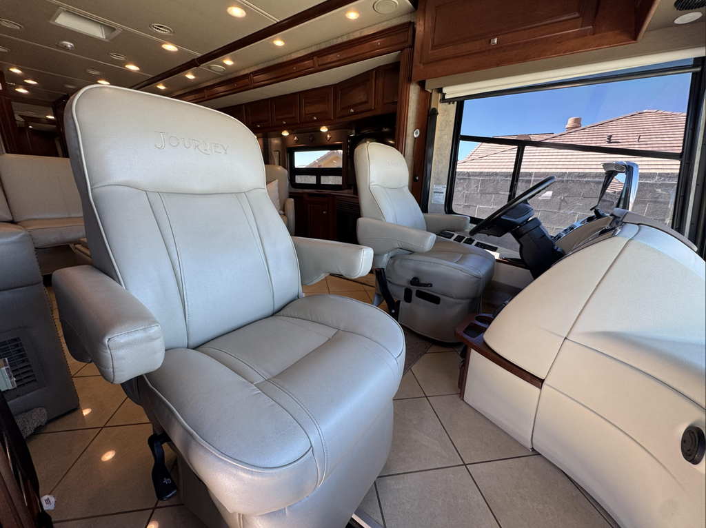 2015 Winnebago Journey Class A Motorhome