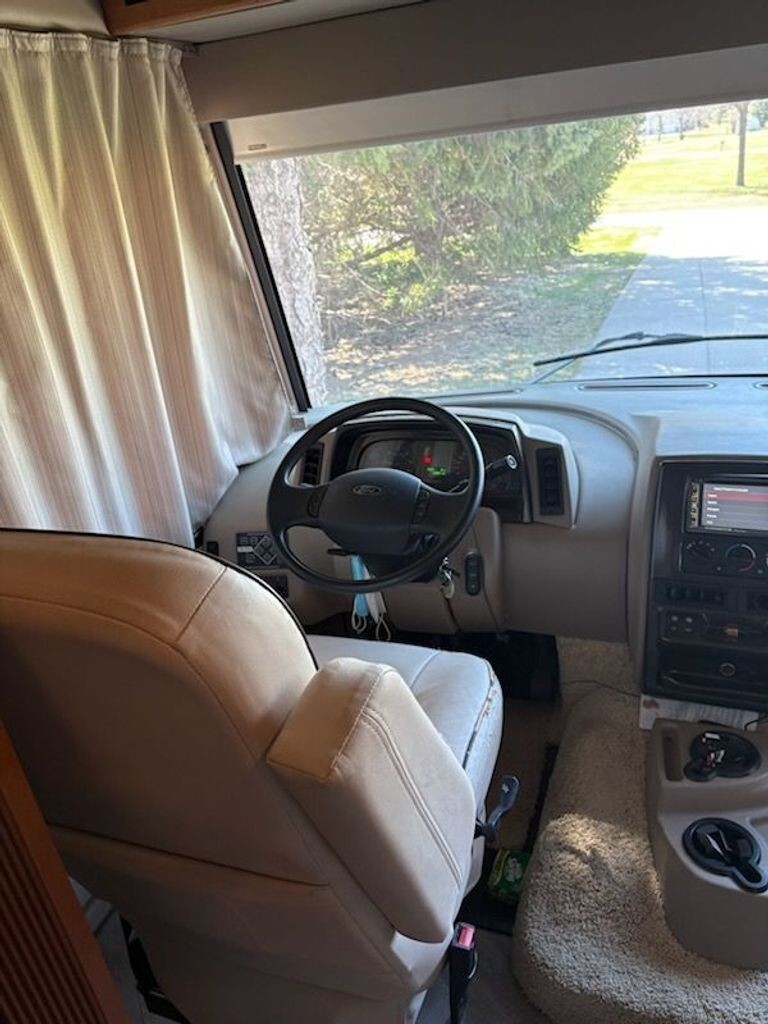2016 Itasca Sunova Class A Motorhome