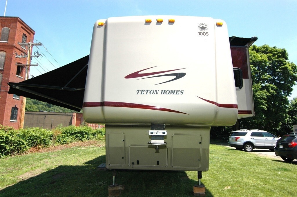 2016 Teton Liberty Fifth Wheel