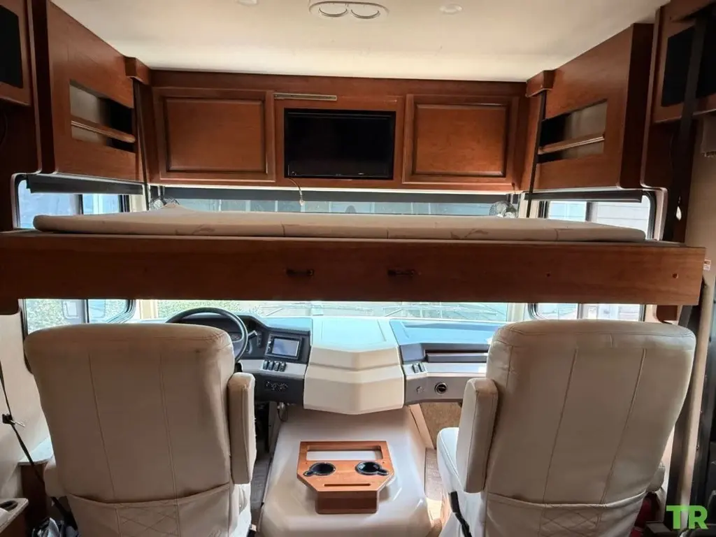 2017 Fleetwood Bounder Motorized Class A