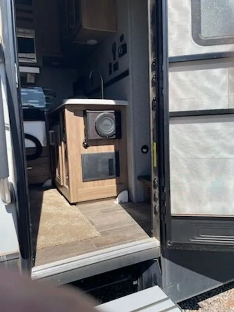 2018 Dutchmen Endurance Toy Hauler