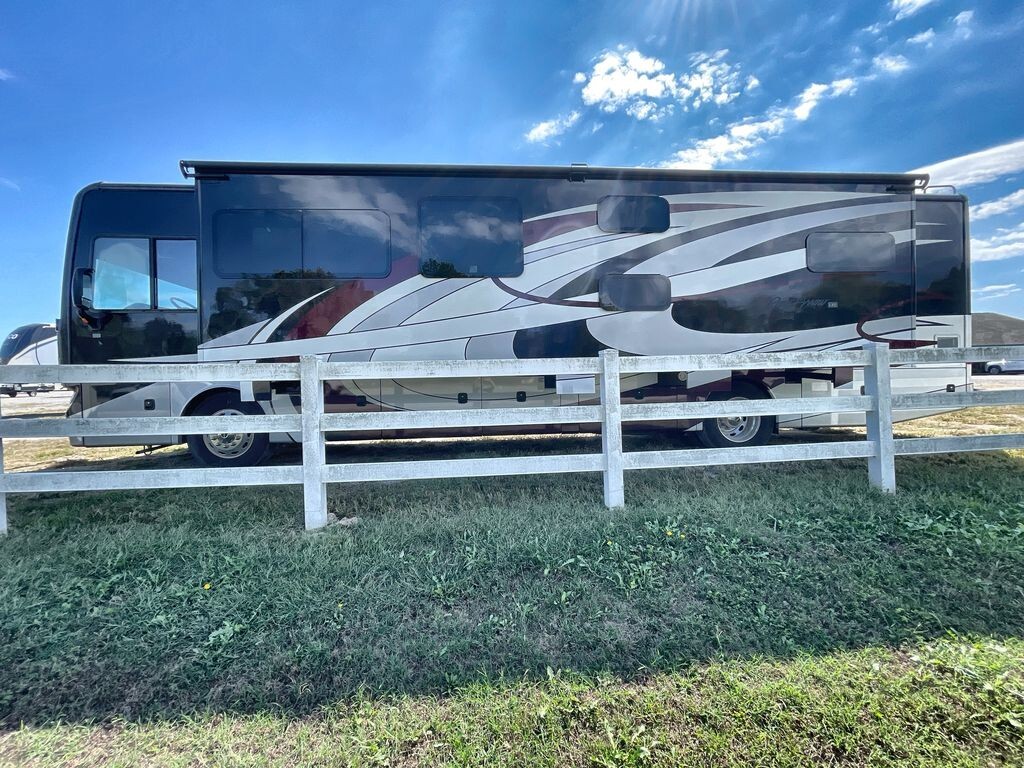 2019 Fleetwood Pace Arrow LXE