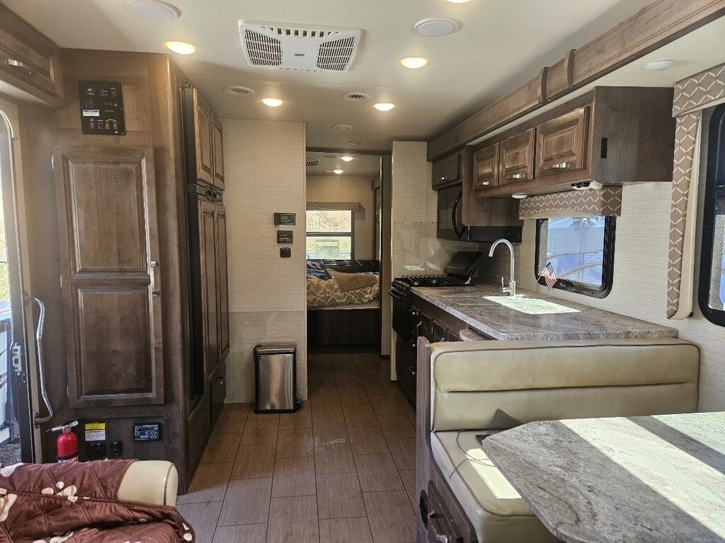 2019 Jayco Greyhawk Motorized Class C