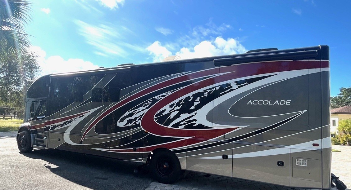 2020 Entegra ACCOLADE 37L SUPER C