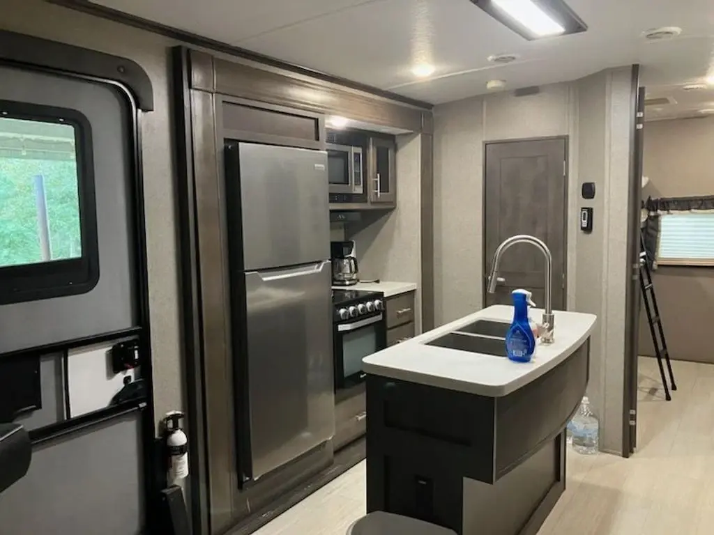 2020 Forest River Rockwood Signature Travel Trailer