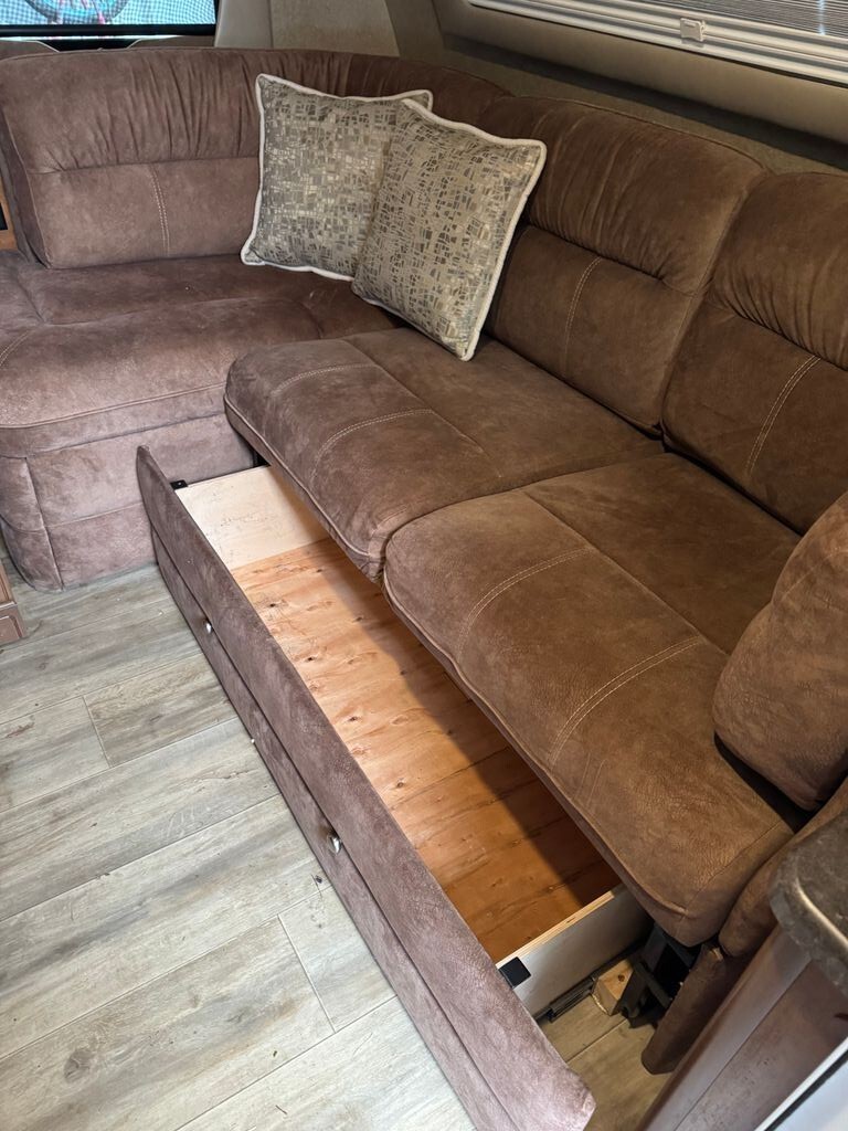 2020 Lance Travel Trailer Travel Trailer