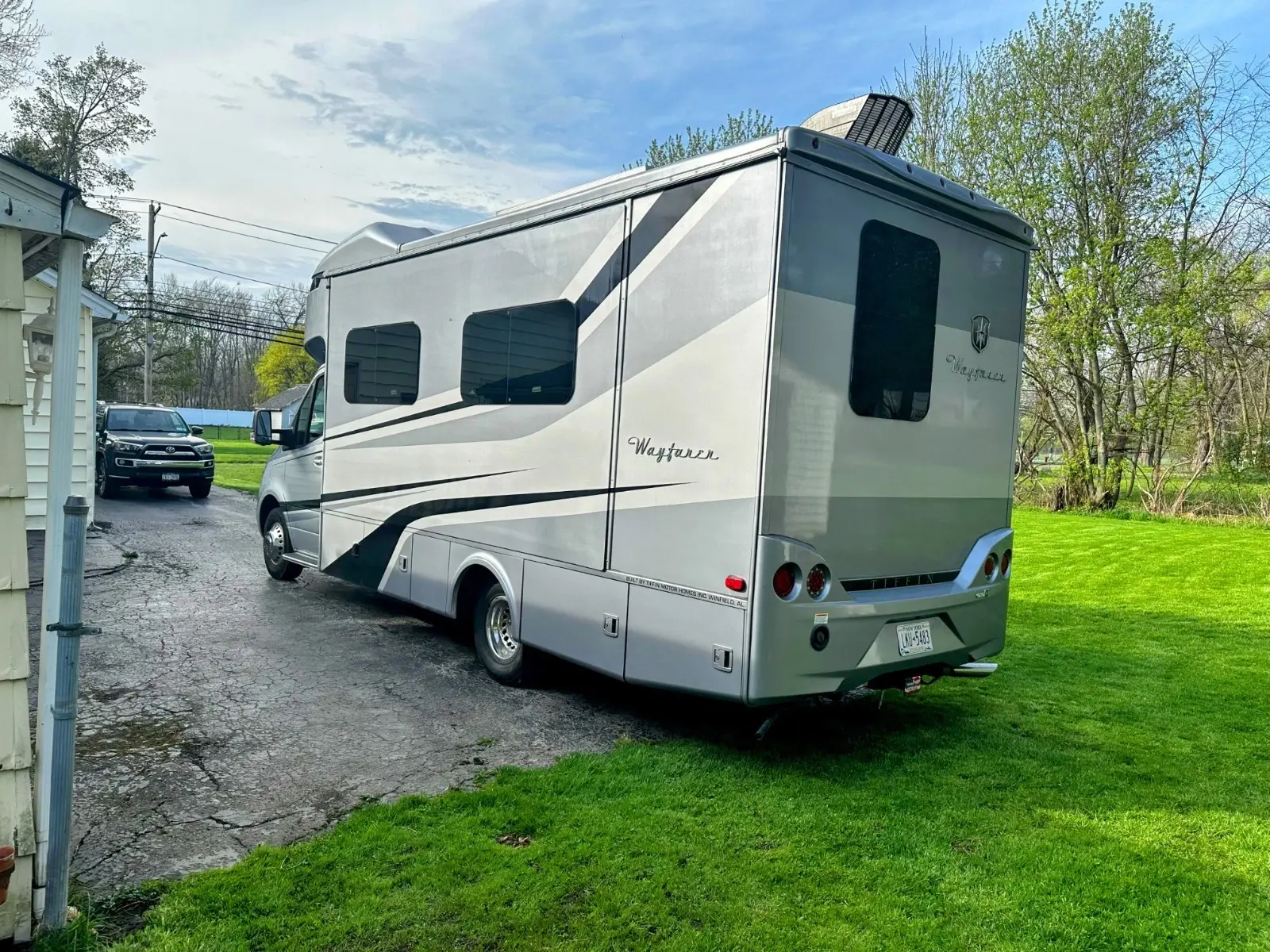 2020 Tiffin Wayfarer 25RW Class C