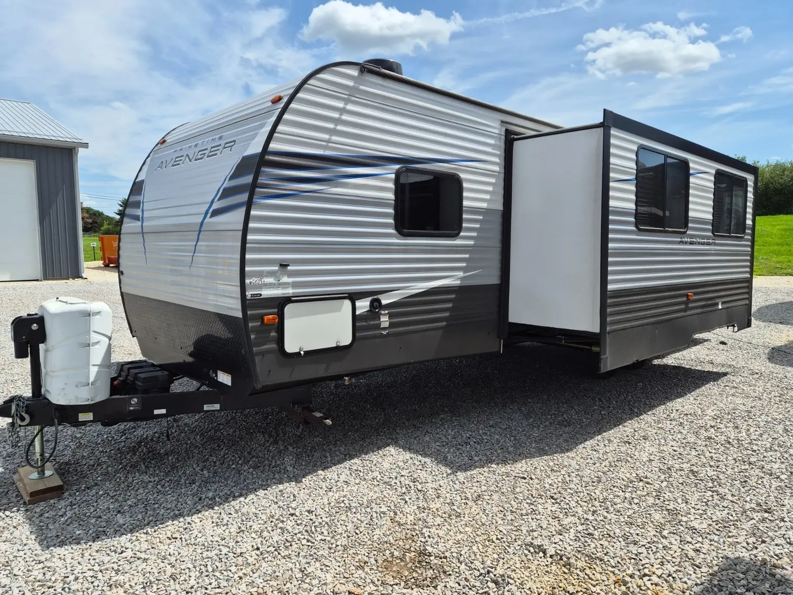 2021 Forest River Avenger LT 17FQS Travel Trailer