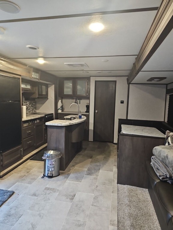2021 Dutchmen Coleman Lantern Travel Trailer