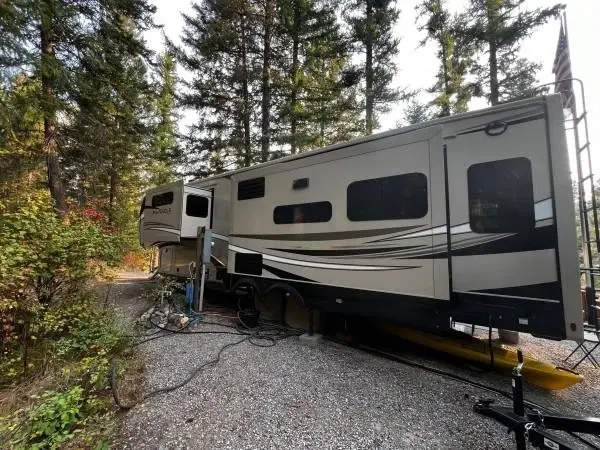 2021 Jayco Pinnacle Fifth Wheel