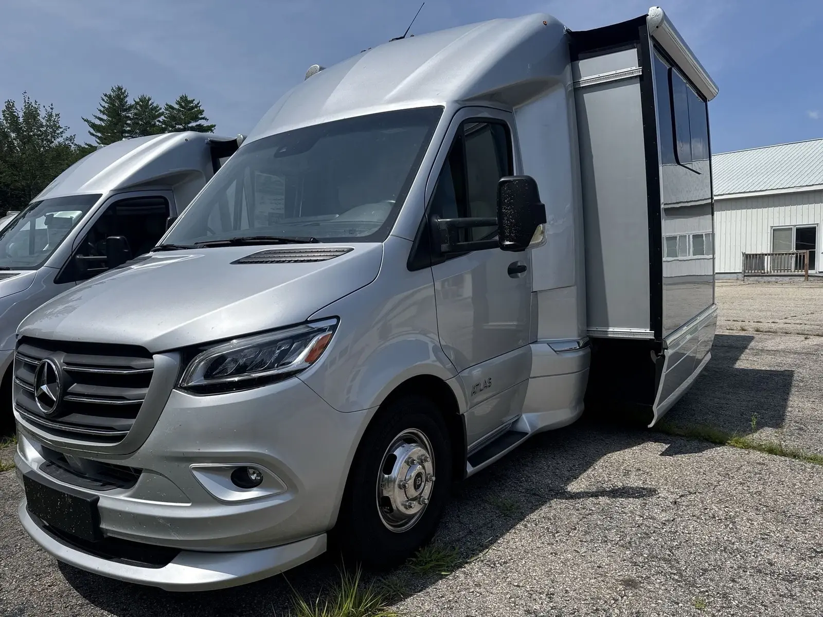 2022 Airstream Atlas Murphy Suite