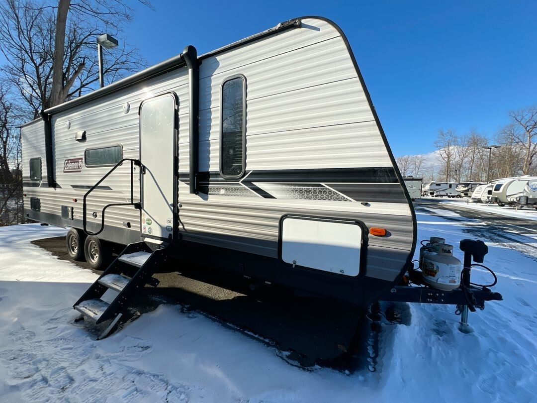 2022 Coleman LANTERN SERIES