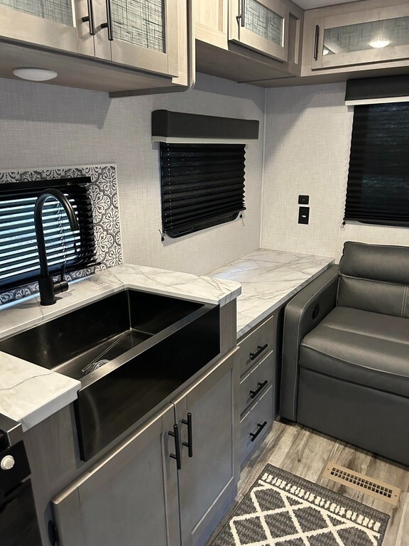 2022 Dutchmen Coleman Light Travel Trailer