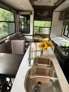 2022 Dutchmen Yukon Fifth Wheel