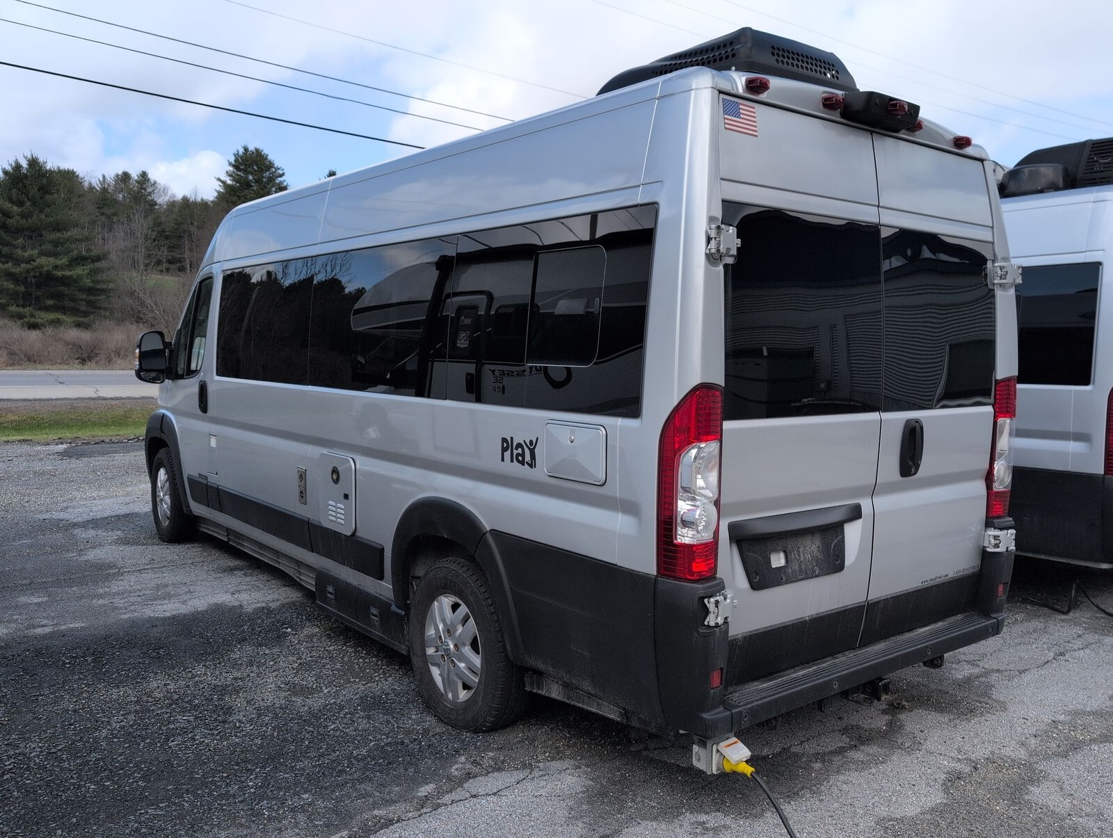 2022 Roadtrek Play