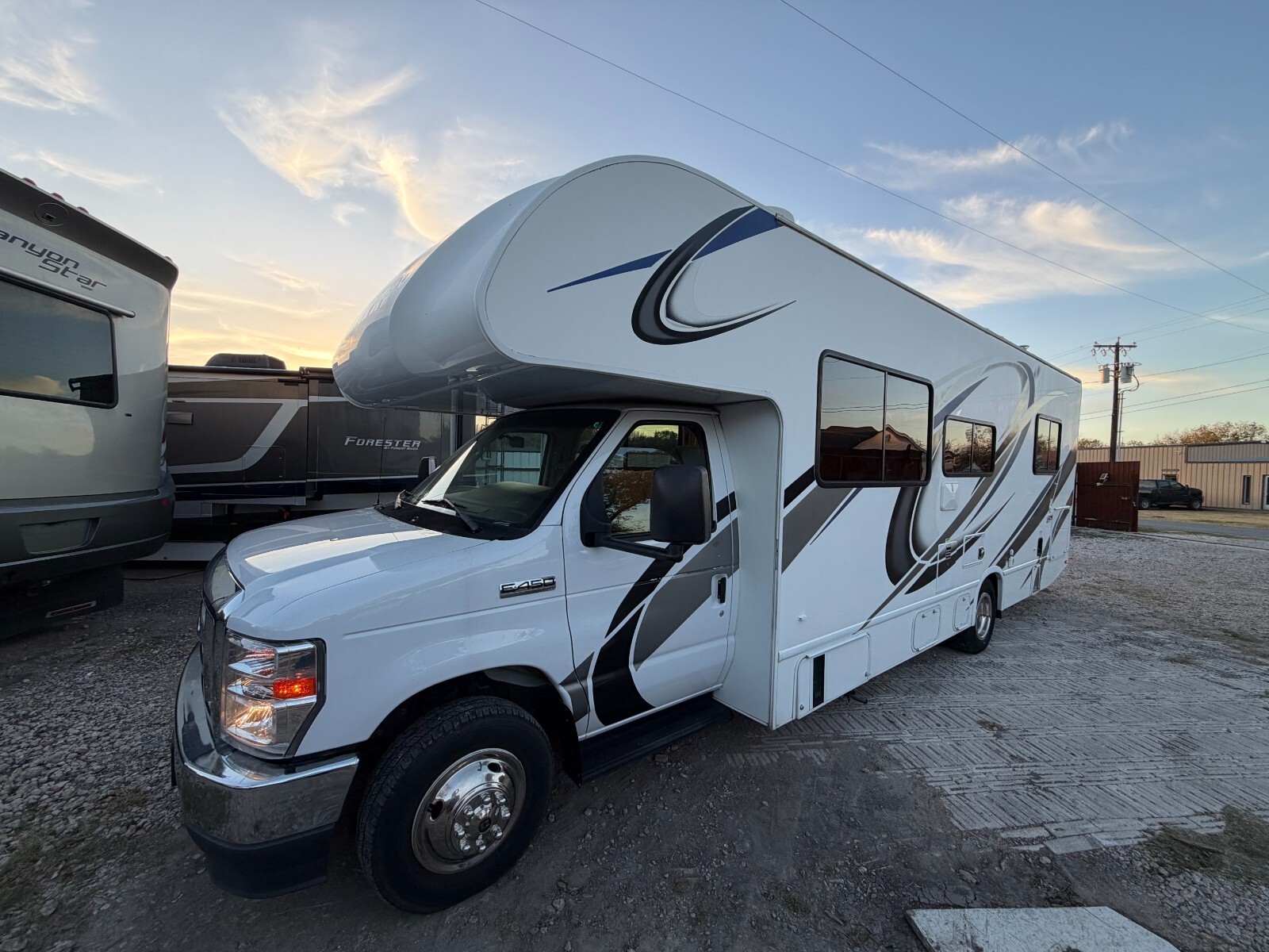 2022 Thor Four Winds 28A