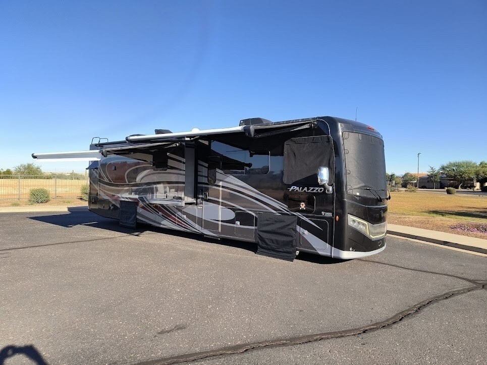 2022 Thor Motor Coach Palazzo Motorized Class A