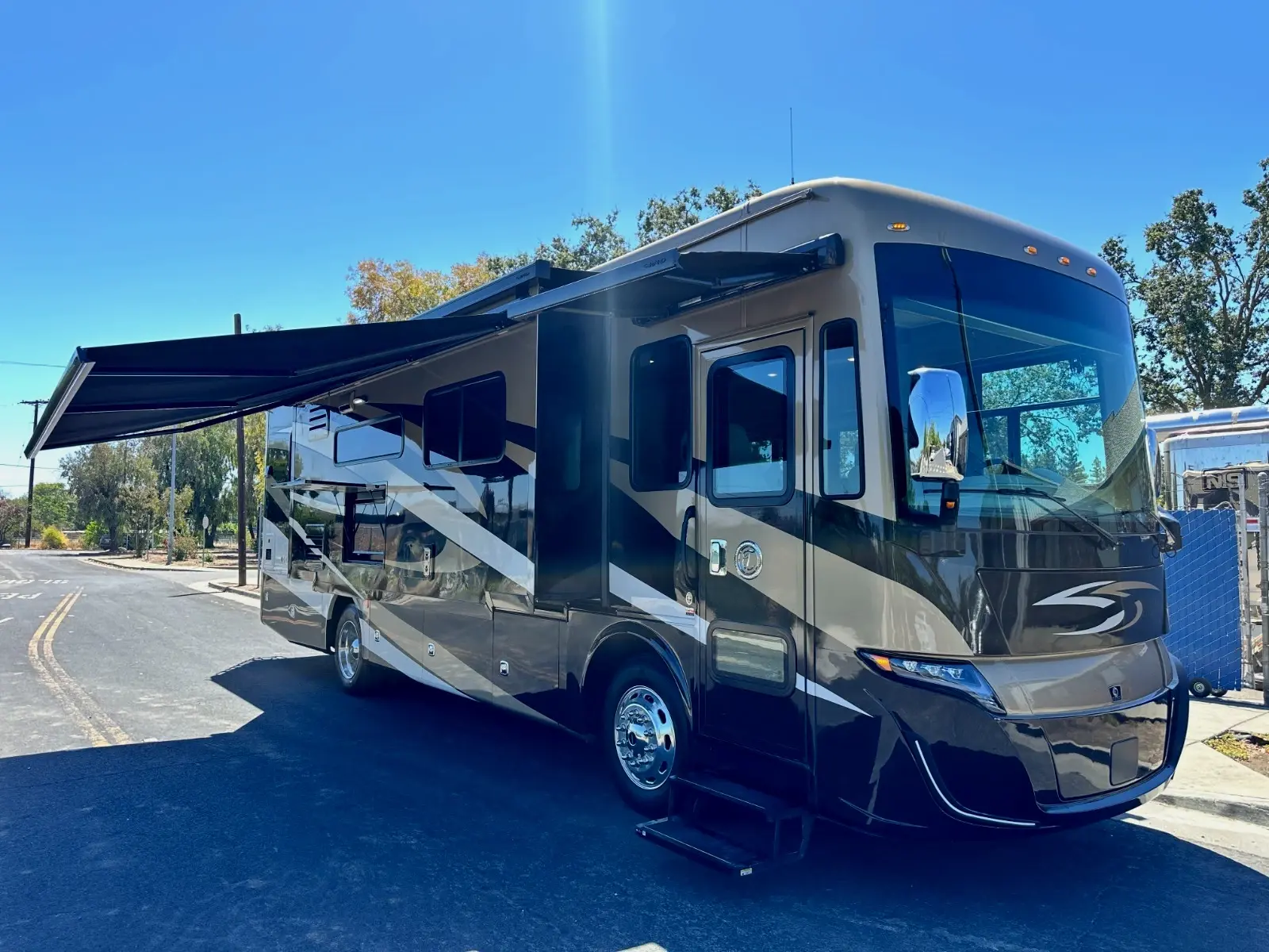 2022 Tiffin Allegro Red 340 33AL