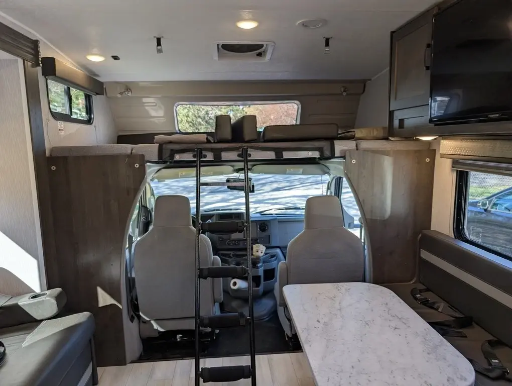 2023 Coachmen Leprechaun Motorized Class C