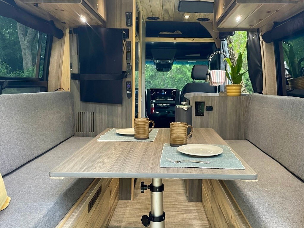 2023 Mercedes-Benz Sprinter 144