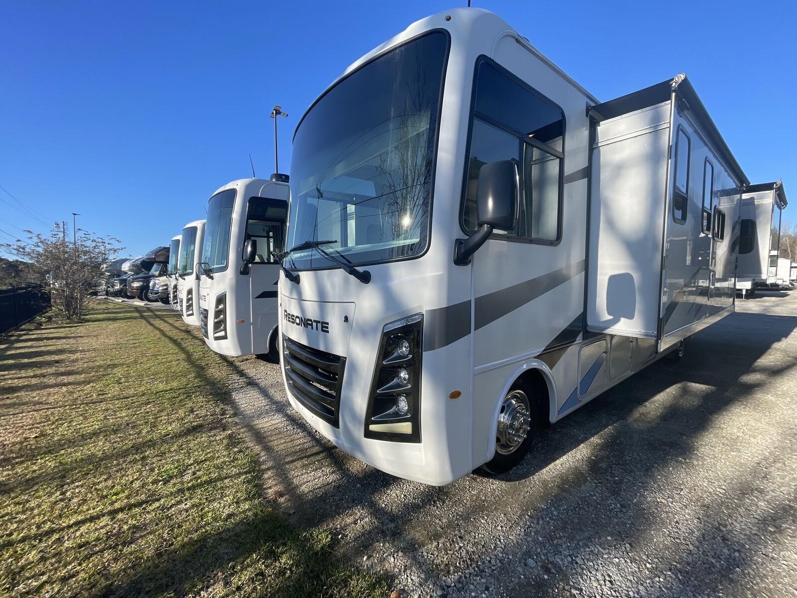 2023 Thor Motor Coach Resonate