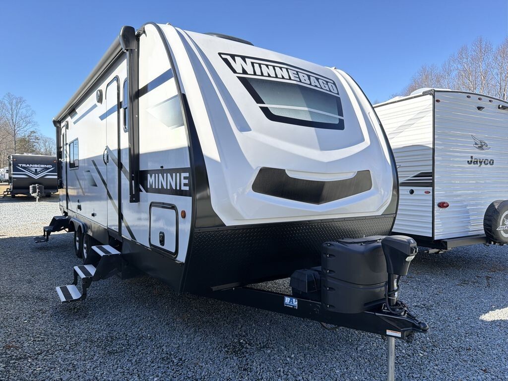 2023 Winnebago Minnie