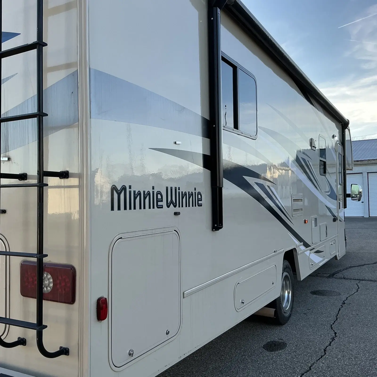 2023 Winnebago 31K RV Motorhome