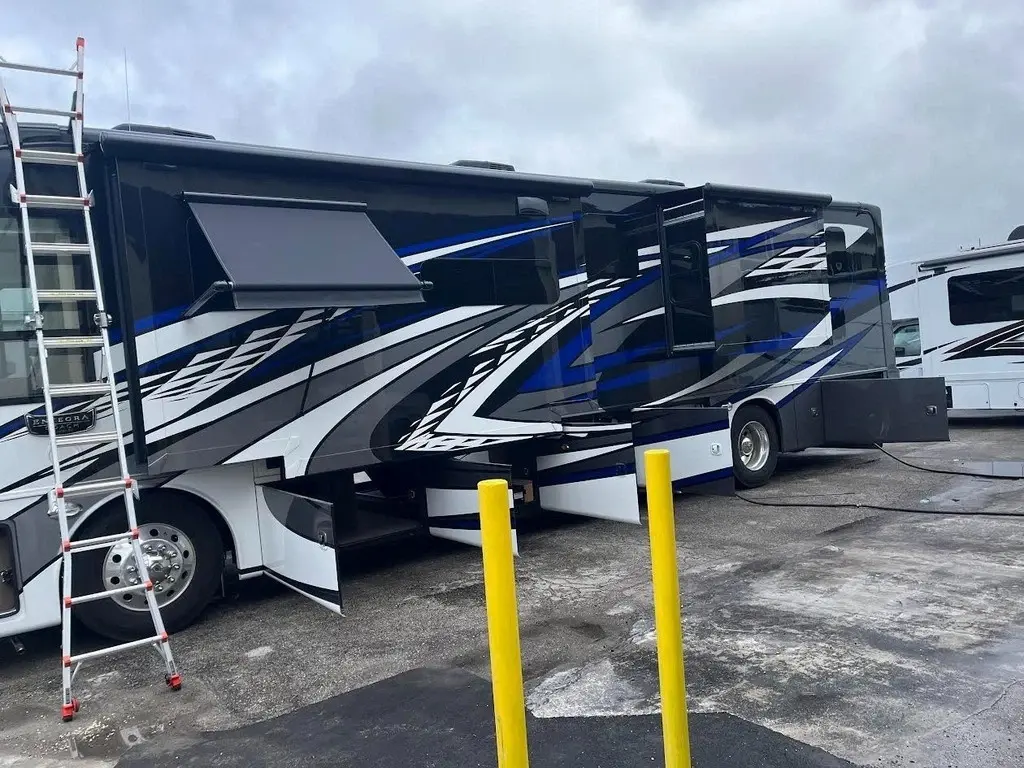 2024 Entegra Coach Reatta XL Motorized Class A