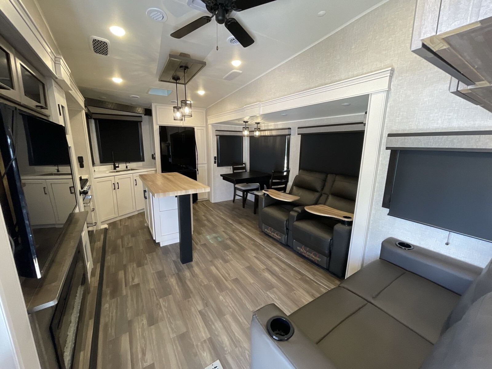 2024 Jayco Eagle Fifth Wheel