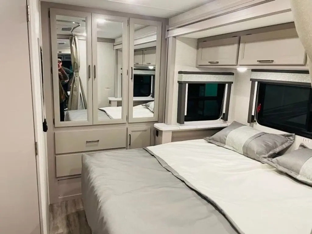 2024 Thor Motor Coach Resonate Class A Motorhome