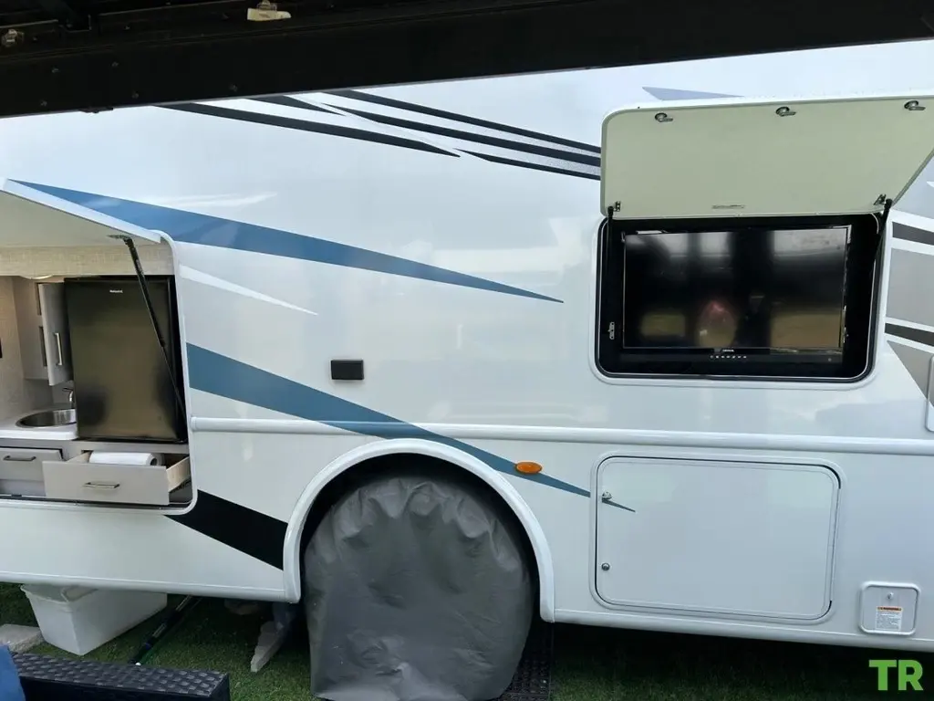 2024 Thor Motor Coach Windsport Motorized Class A