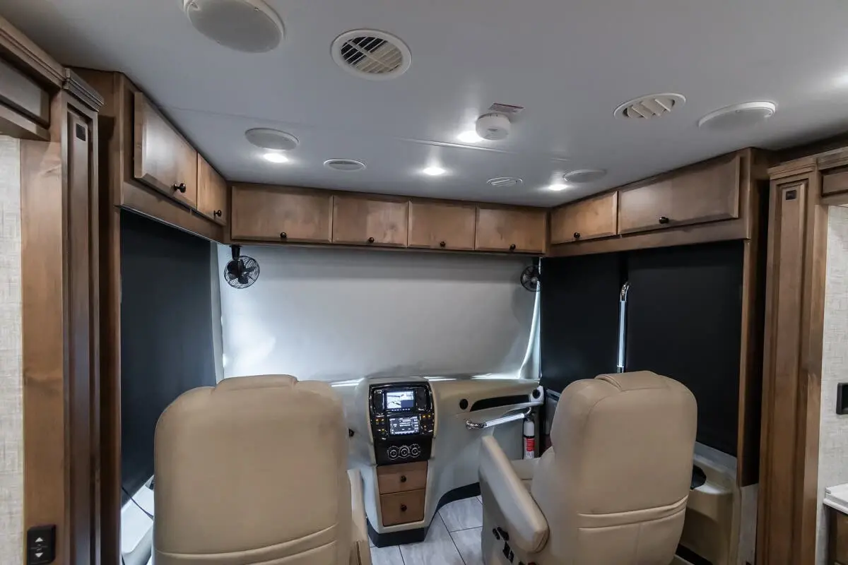 2024 Tiffin Motorhomes Allegro Breeze