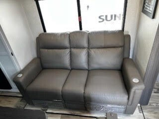 2024 Venture Stratus Travel Trailer