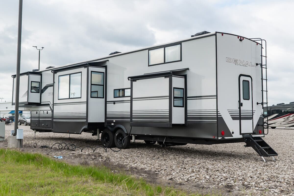 2025 Dutchmen DENALI