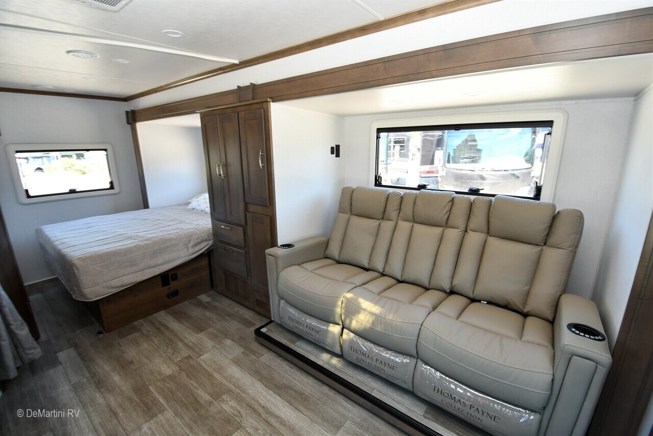 2025 Dynamax Isata 3 Motorized Class C