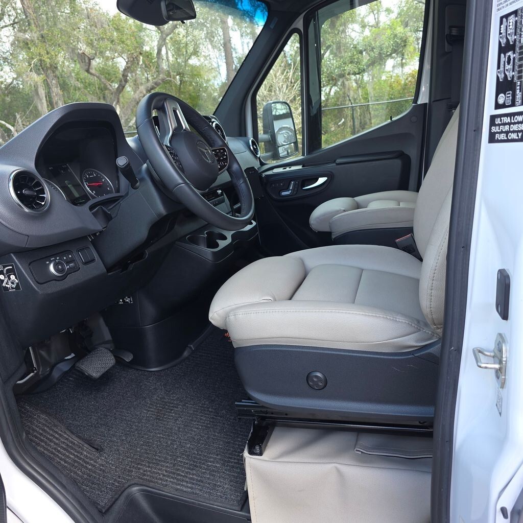 2025 Tiffin Motorhomes Wayfarer Class C Motorhome