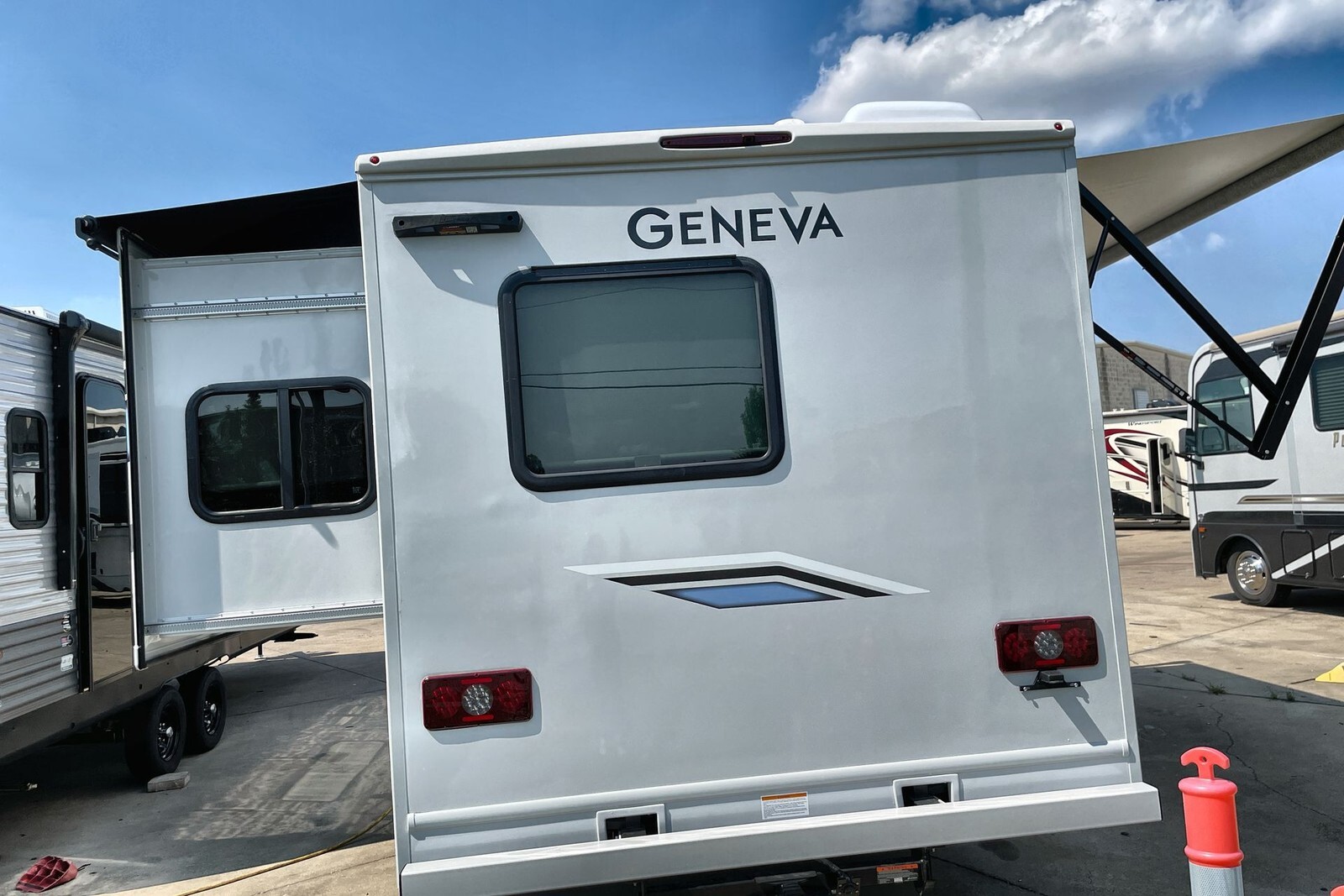 2026 Thor Motor Coach Geneva