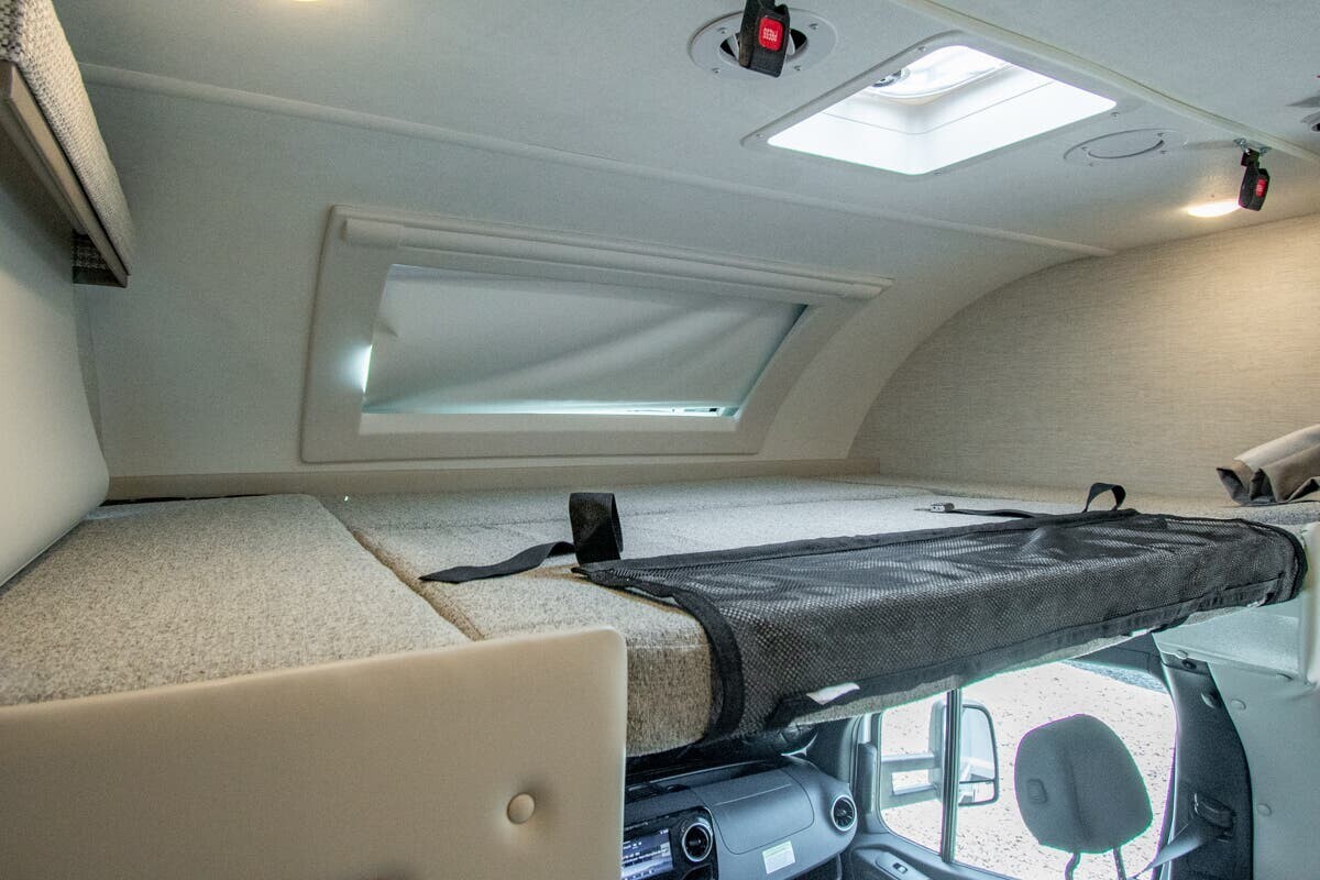 2026 Thor Motor Coach Quantum Sprinter