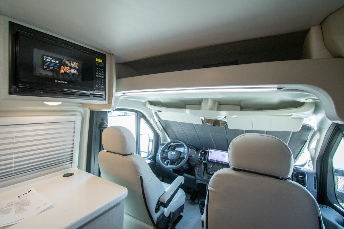 2026 Thor Motor Coach Tellaro