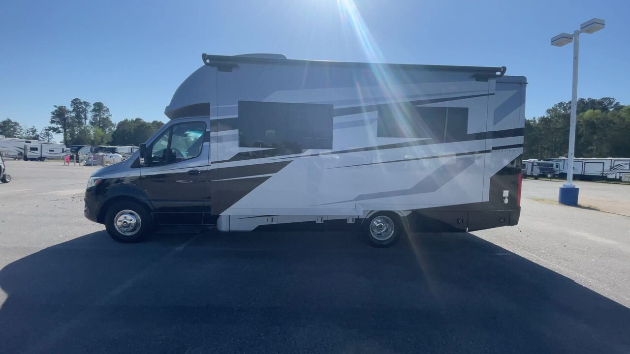 2026 Tiffin Motorhomes Wayfarer