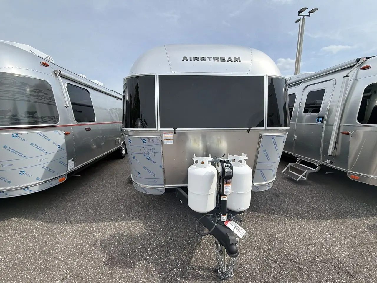2027 Airstream International