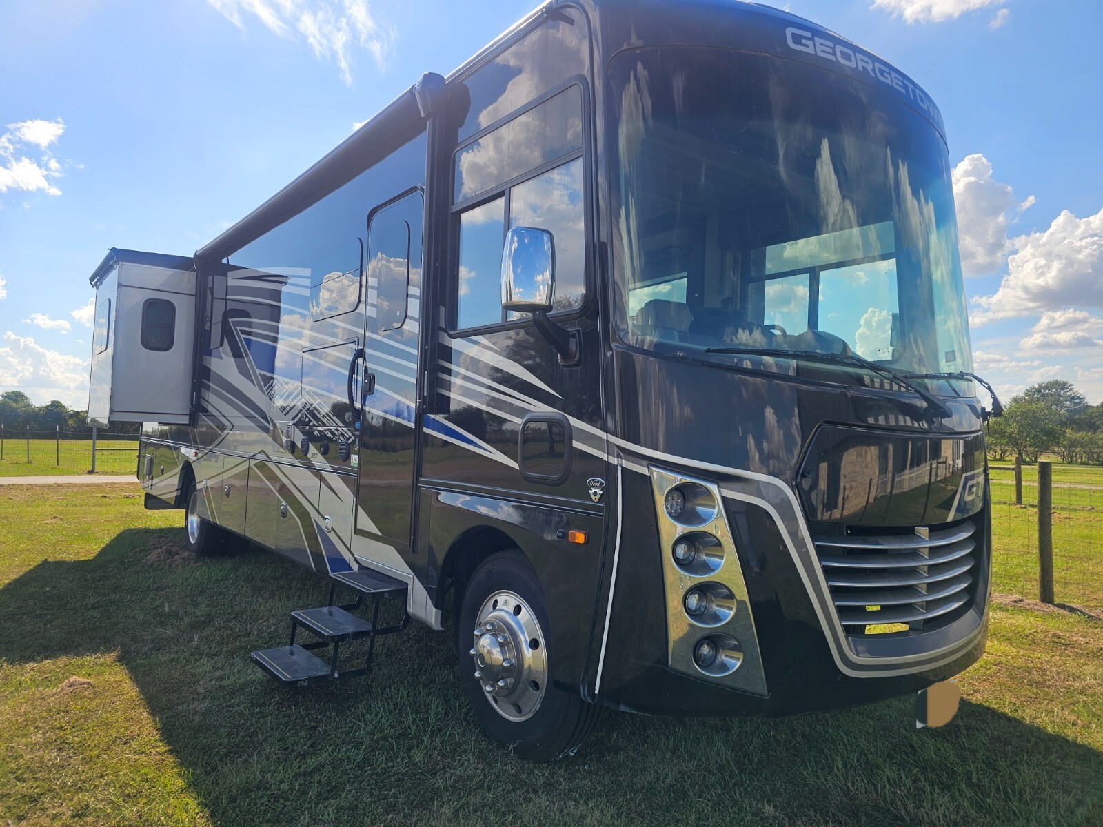 2025 Forest River 36D7