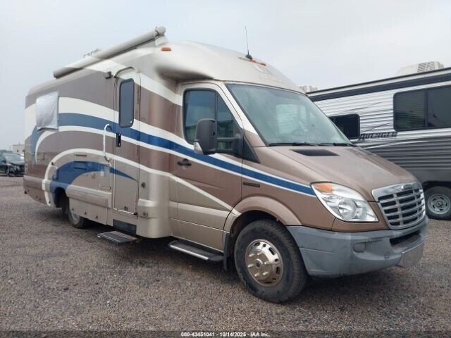 2011 Gold COACH HOUSE PLATINUM II 24 1 XL --