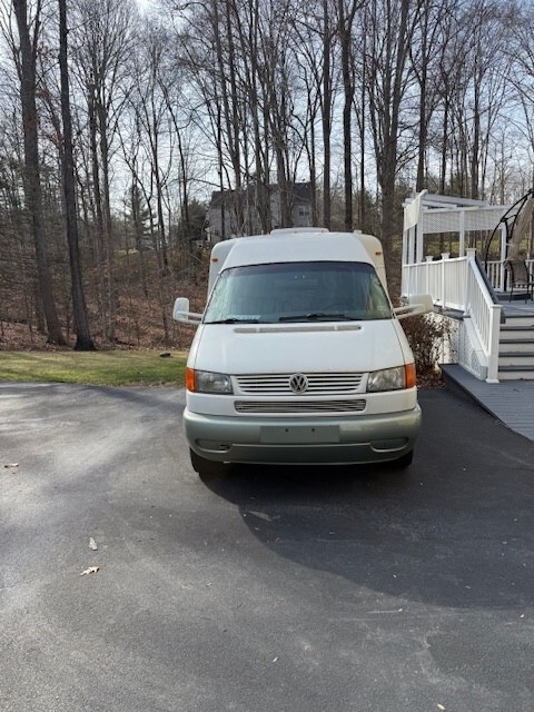 2001 Winnebago Rialta