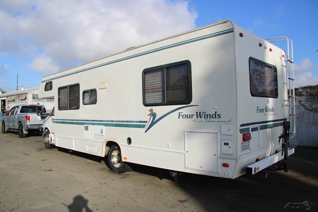 2000 Thor Motor Coach Four Winds Five Thousand Motorized Class C