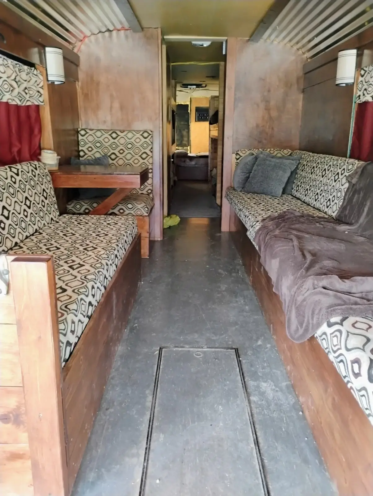 1983 Silver Eagle 10 RV