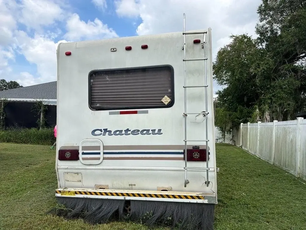 1999 Four Winds Chateau Motorized Class C