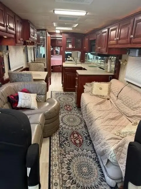 2000 Airstream Land Yacht Motorized Class A
