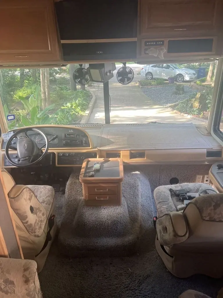 2000 Fleetwood Bounder Class A Motorhome