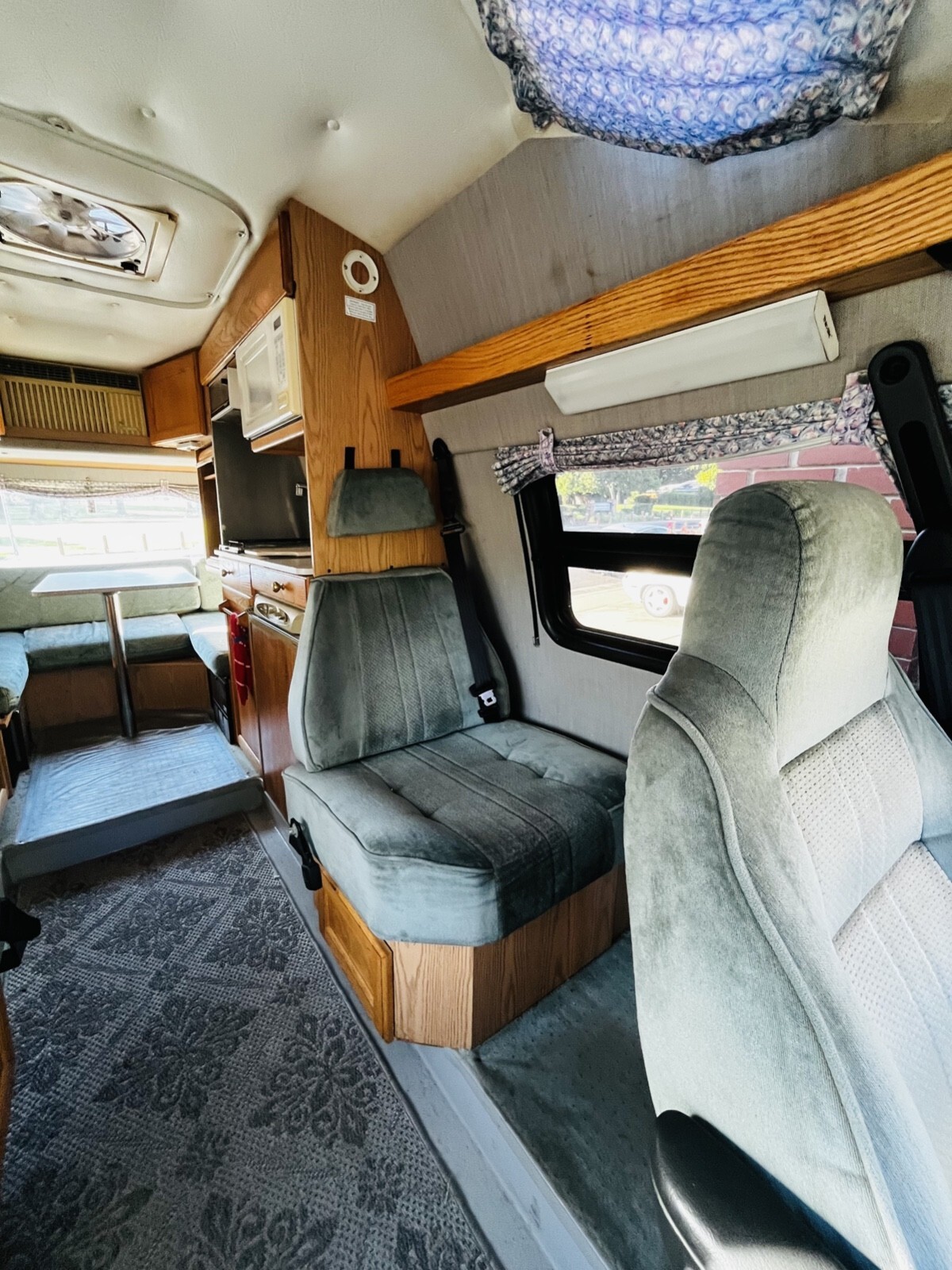 2001 Dodge Roadtrek Motorized Class B